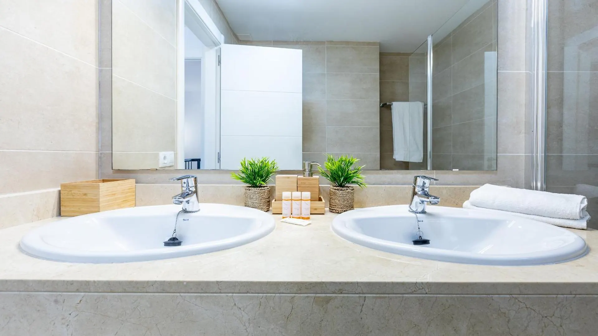 Townhouse Playa Negra Lägenhet Puerto de Santiago  Spanien